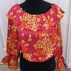 NWT Emily Wonder Off The Shoulder Cropped Blouse   Size L